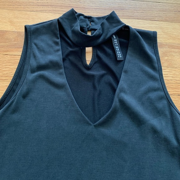 Design Lab Top - Picture 3 of 6